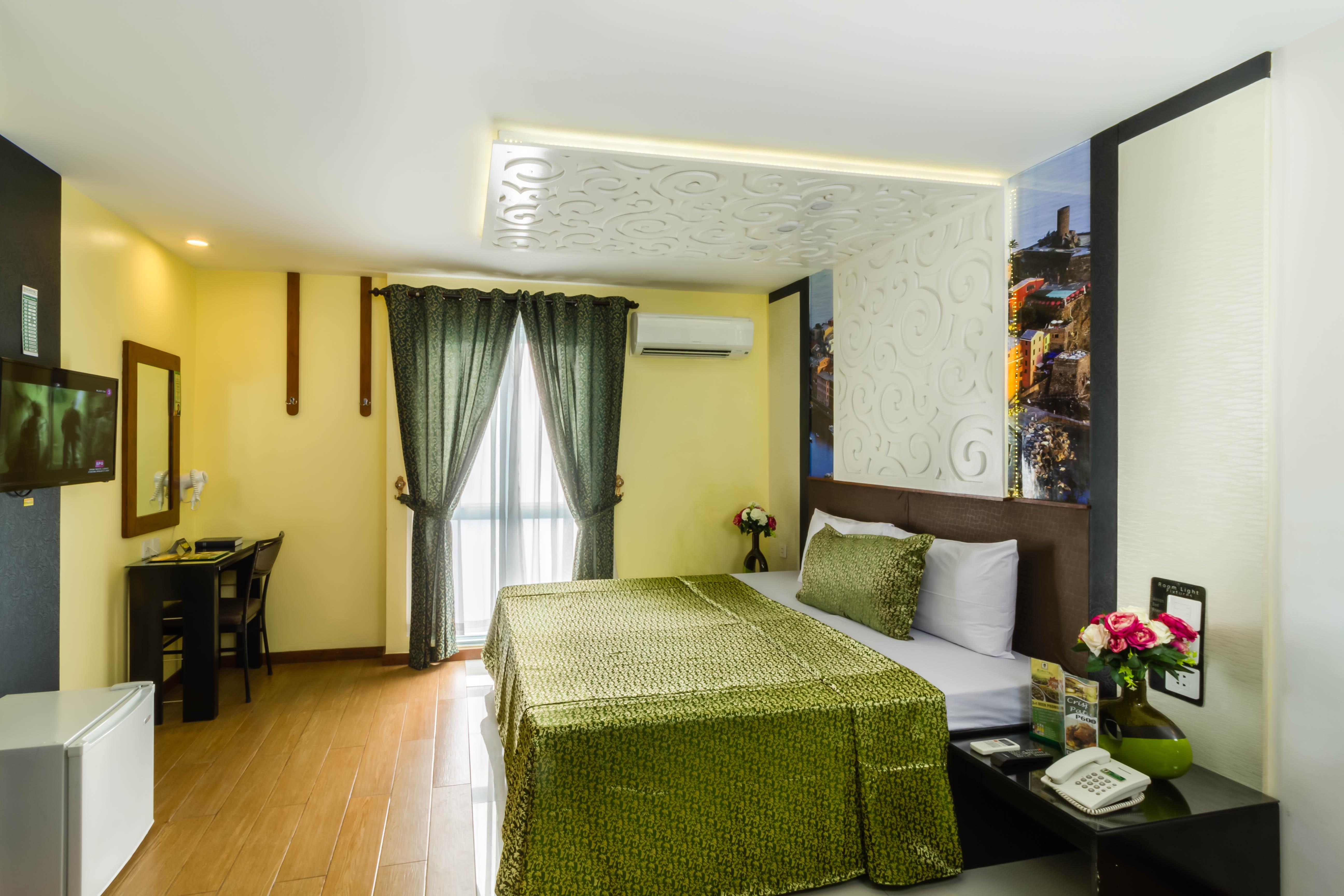 Eurotel Vivaldi Araneta เกซอนซิตี้ ภายนอก รูปภาพ