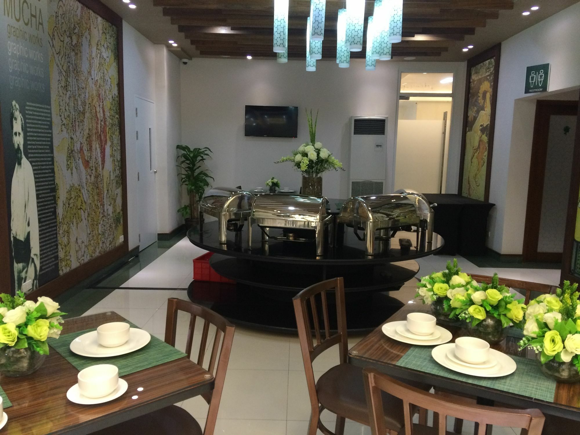 Eurotel Vivaldi Araneta เกซอนซิตี้ ภายนอก รูปภาพ